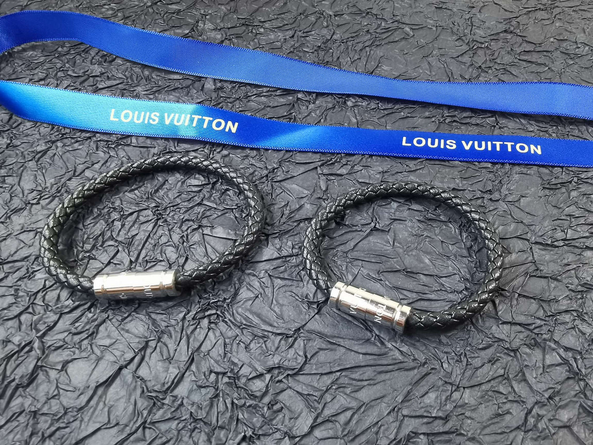 18K Louis Vuitton Keep It Bracelet