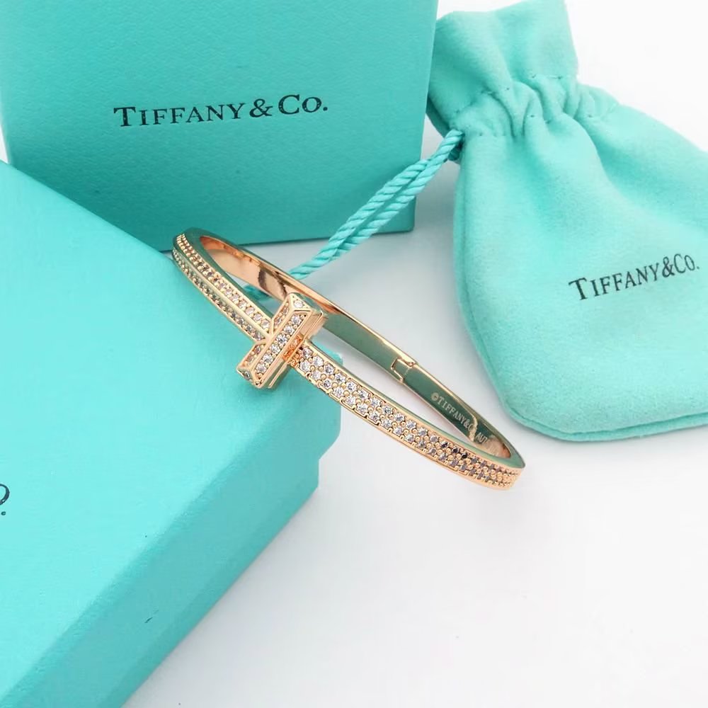 18K T1 Wide Diamond Bangle Bracelet