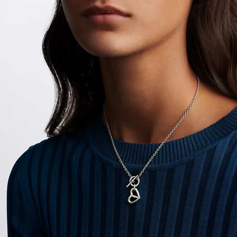 18K Cache-coeur Amulette Pendant Hermes Necklace