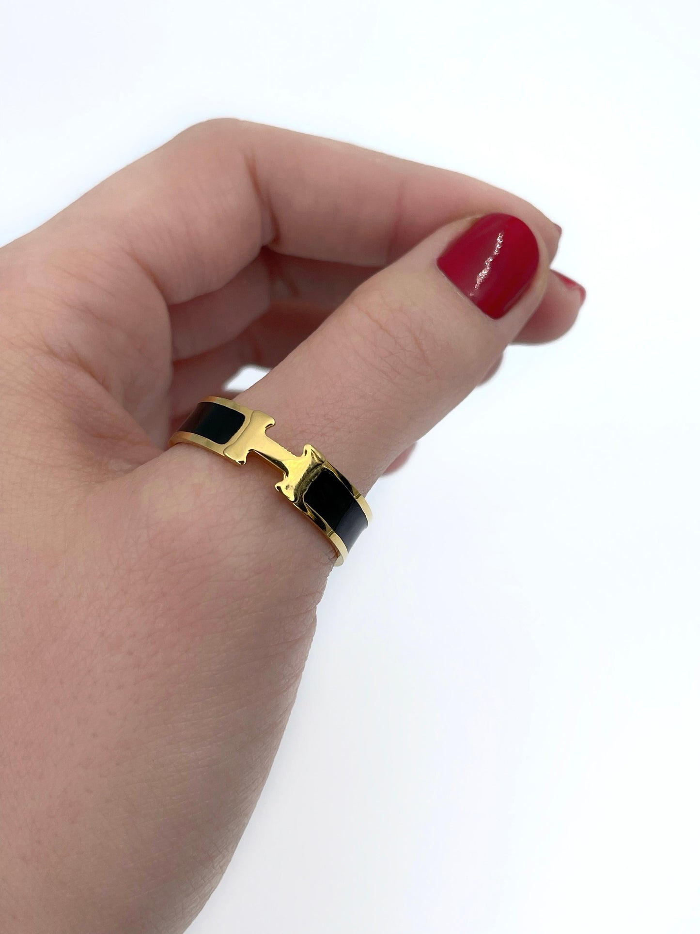 18K Vintage Clic Hermes Ring