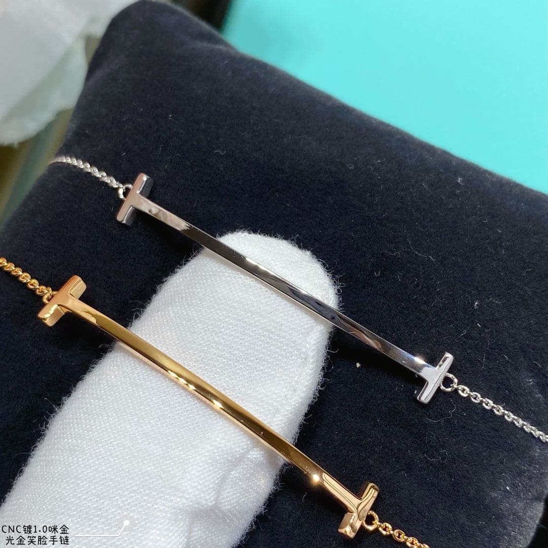 18K Tiffany Smile Bracelet