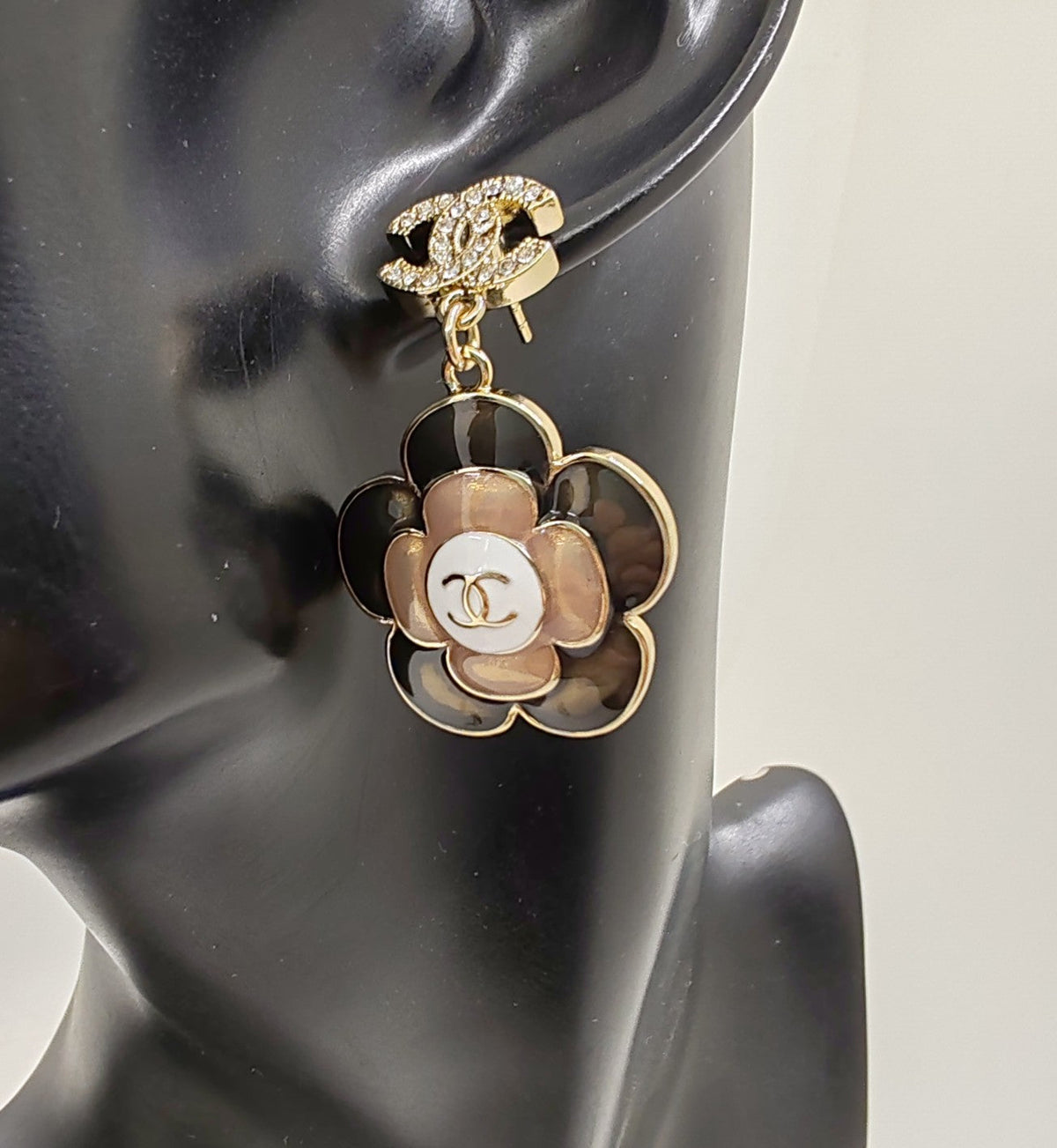 18K  Chanel Flower Pendant Earrings
