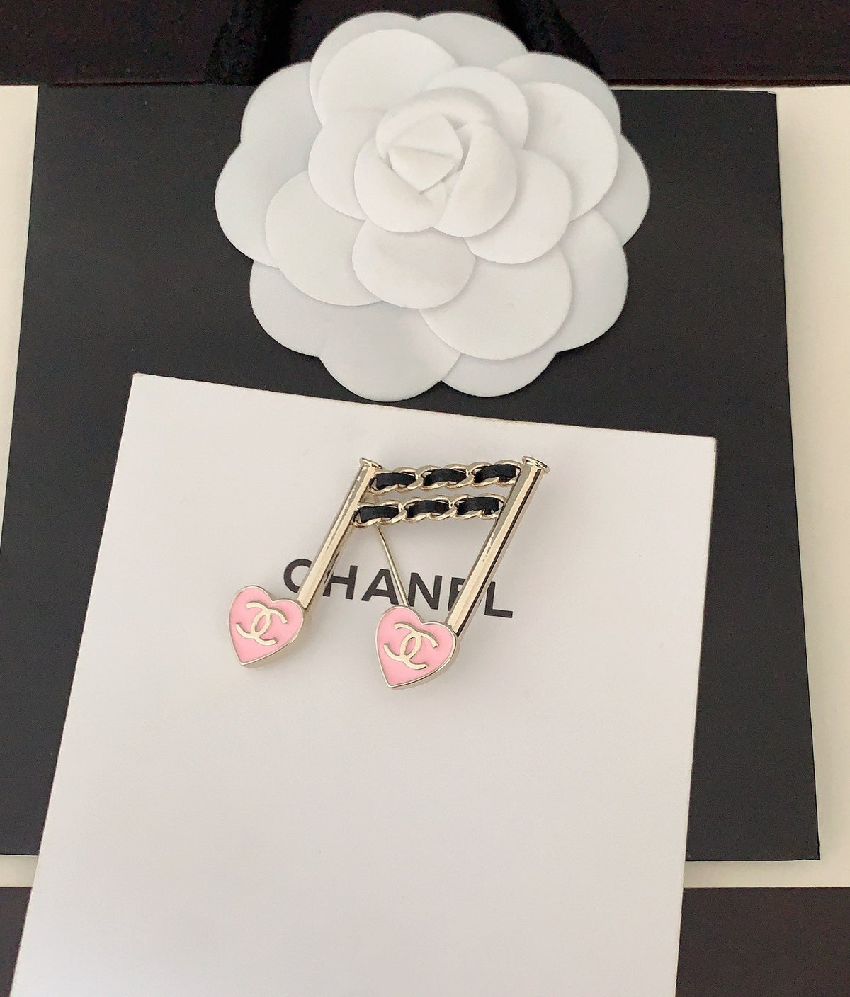 18K  Chanel Music Symbol Brooch