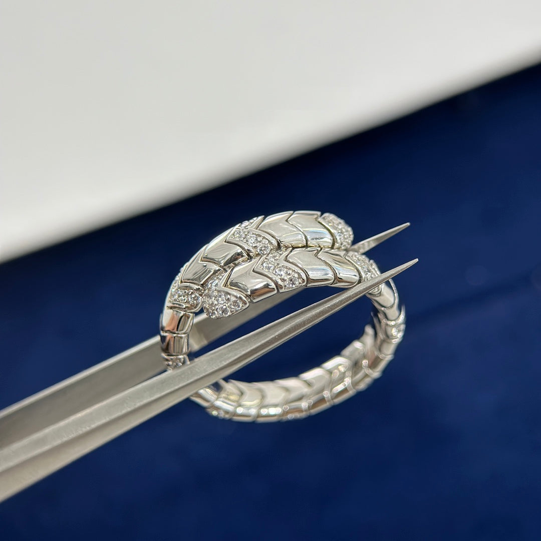18K BVLGARI Serpenti Viper Pave Diamond Ring