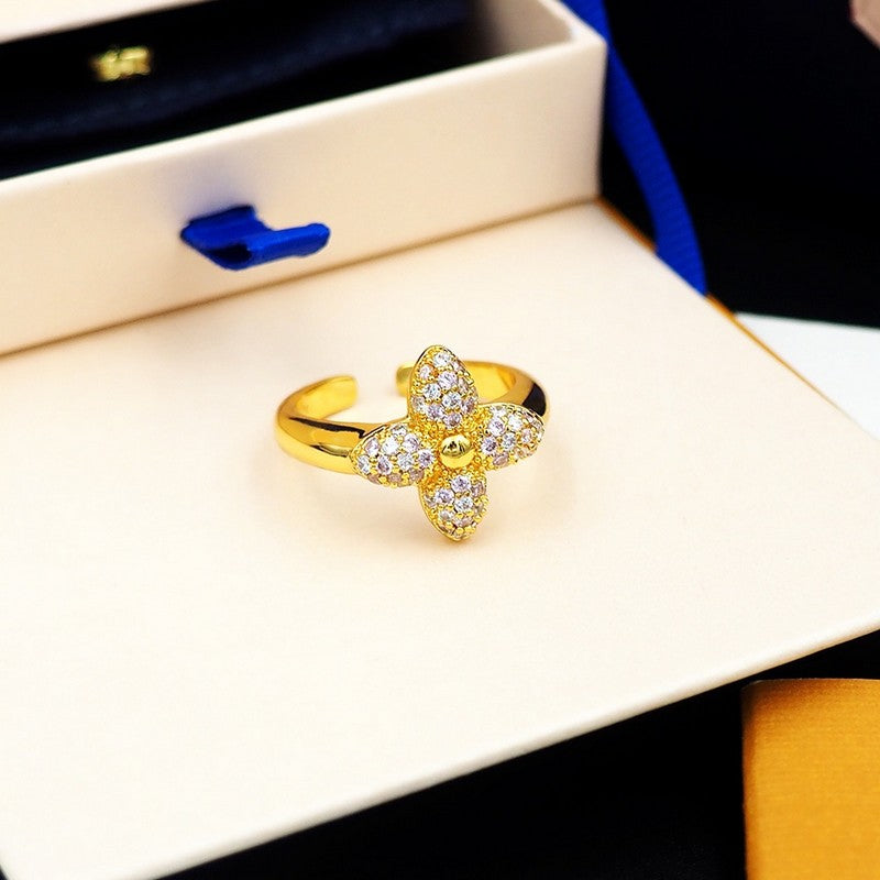 18K Louis Vuitton Louisa Ring