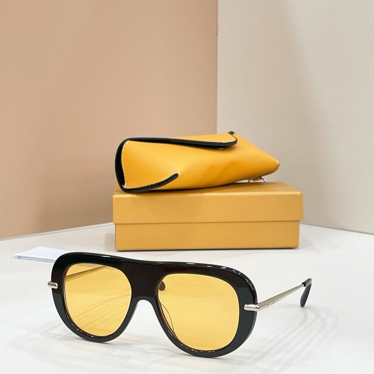 Loewe LW40186U Sunglasses